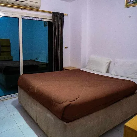 Fox Beach Stay